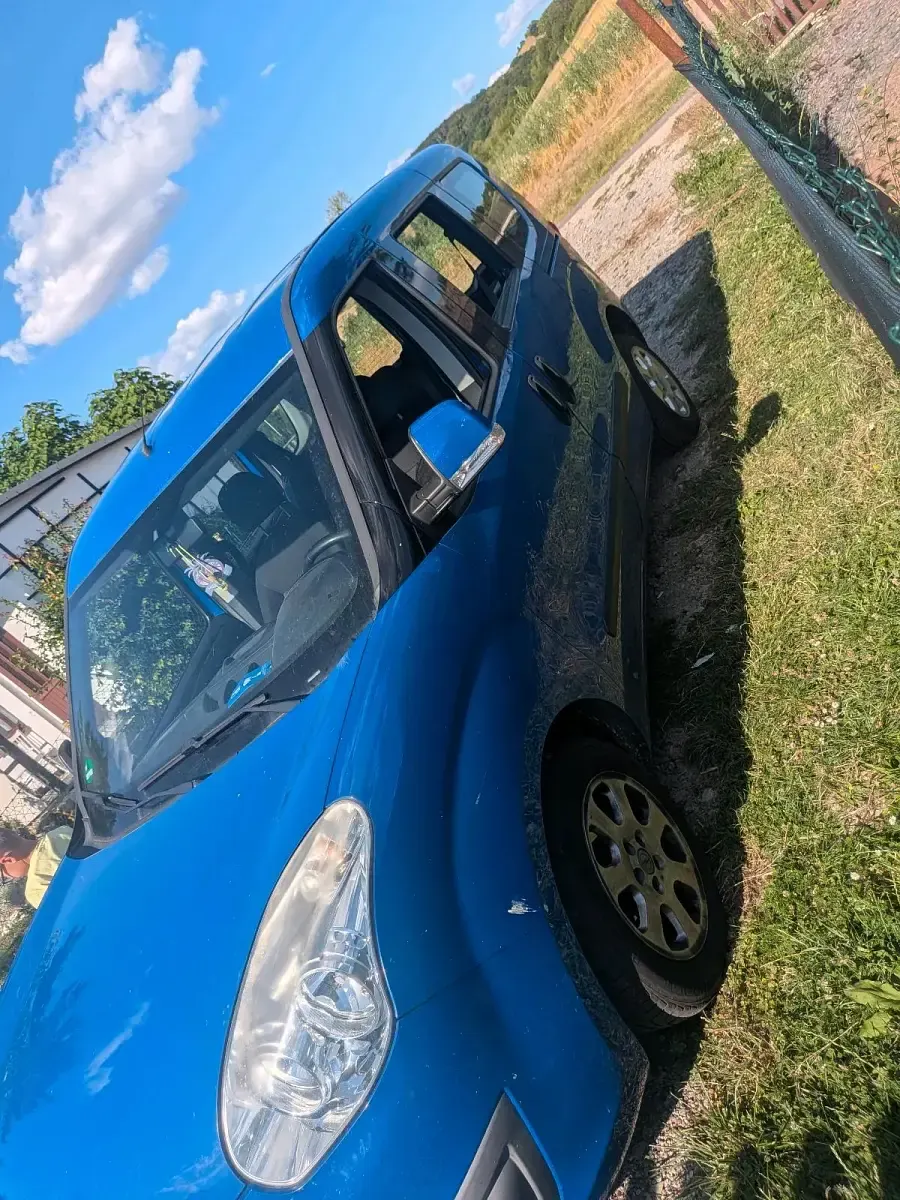 Gebraucht Opel Combo 105 PS (77 kW) 2013 Blau Van / Kleinbus
