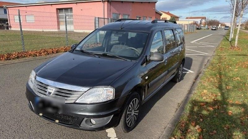 Blau Gebraucht 2011 Dacia Logan MCV Lauréate Kombi | 3.990 € (Fairer Preis) - Bild 1/4