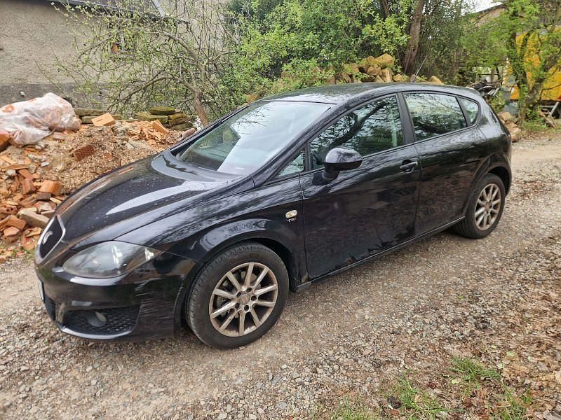 Second-hand Seat Leon 125 CP (91 kW) 2010 Negru Hatchback