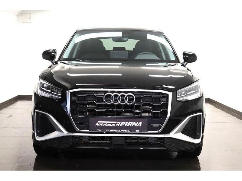 Gebraucht Audi Q2 S-Line 150 PS (110 kW) 2025 Schwarz SUV
