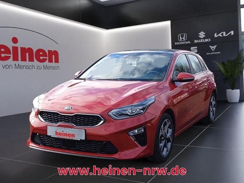 Gebraucht Kia Ceed Spirit 140 PS (102 kW) 2018 Rot Kleinwagen