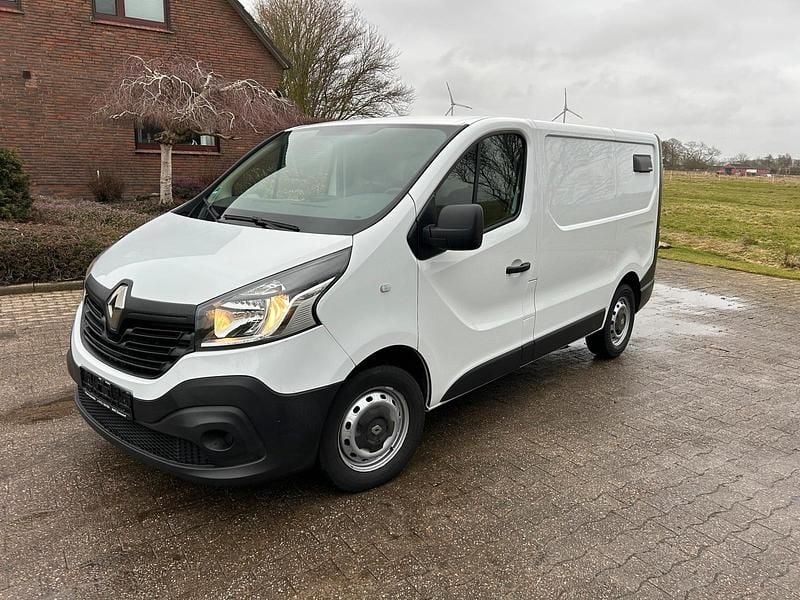 Gebraucht Renault Trafic 90 PS (66 kW) 2016 Weiß Van / Kleinbus