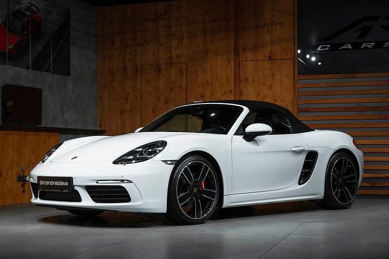 Weiß Gebraucht 2017 Porsche 718 Boxster Chrono Cabrio | 59.900 € (Teuer) - Bild 1/4