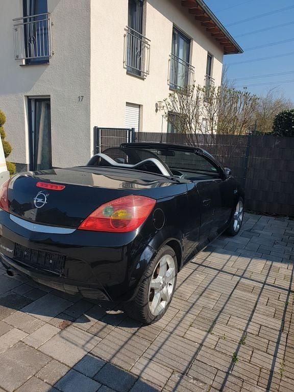 Gebraucht Opel Tigra Enjoy 125 PS (91 kW) 2005 Schwarz Cabrio