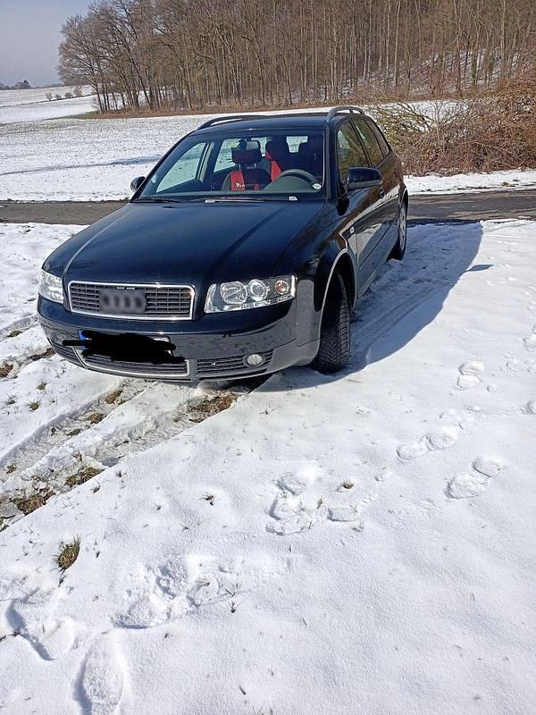 Gebraucht Audi A4 131 PS (96 kW) 2002 Schwarz Kombi