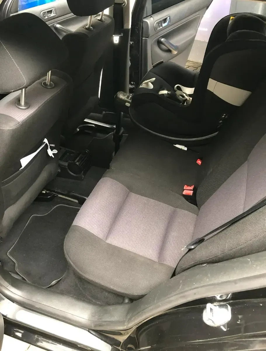 Gebraucht VW Golf IV 105 PS (77 kW) 2003 Schwarz Kleinwagen