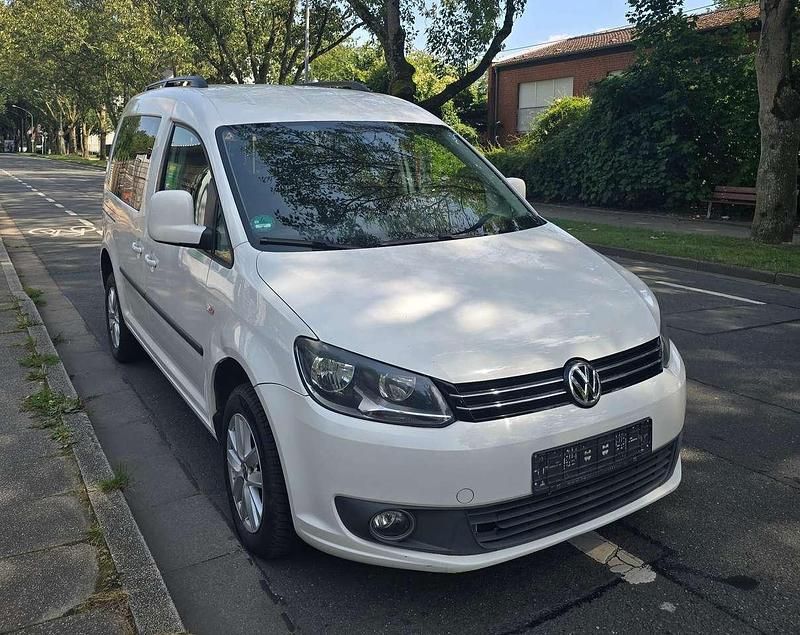 Candyweiß Gebraucht 2011 VW Caddy Comfortline Van / Kleinbus | 5.949 € (Guter Preis) - Bild 1/4