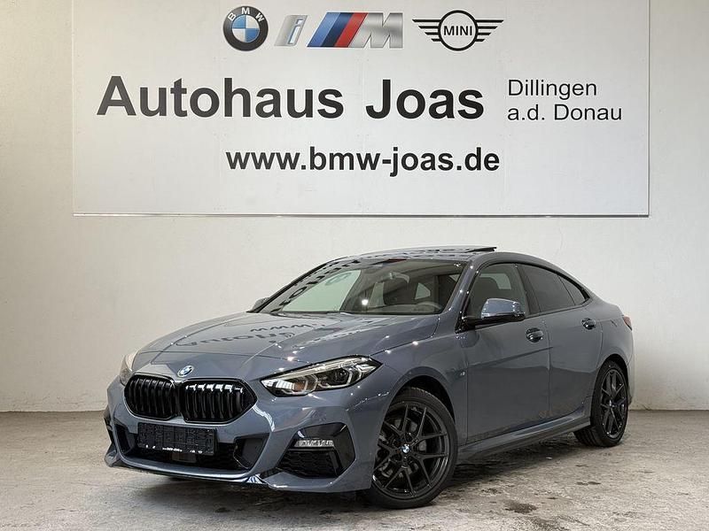 Grau Neu 2025 BMW 218 Performance Limousine | 39.500 € (Teuer) - Bild 1/4