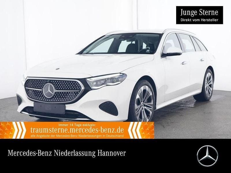 Weiß Gebraucht 2024 Mercedes E300 Avantgarde Limousine | 54.980 € - Bild 1/3
