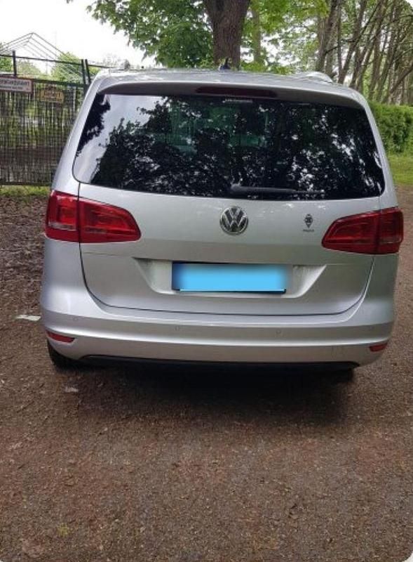 Gebraucht VW Sharan Trendline 140 PS (102 kW) 2011 Silber Van / Kleinbus