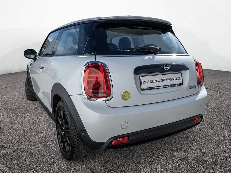 Gebraucht Mini Cooper SE Classic 135 kW (184 PS) 2023 Weiß Kleinwagen