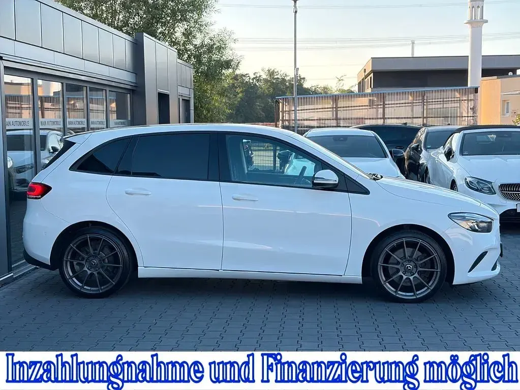 Gebraucht Mercedes B250 Progressive 224 PS (164 kW) 2019 Weiß Kleinwagen