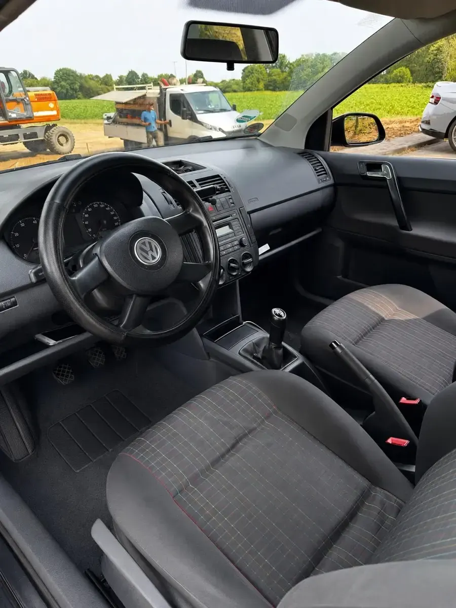 Gebraucht VW Polo 54 PS (39 kW) 2006 Schwarz Kleinwagen