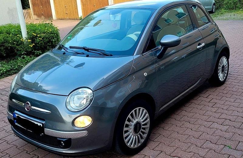 Grau Gebraucht 2013 Fiat 500 Lounge Kleinwagen | 6.000 € (Guter Preis) - Bild 1/4