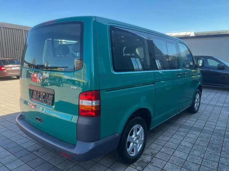 Gebraucht VW T5 131 PS (96 kW) 2006 Grün Van