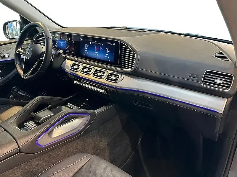 Gebraucht Mercedes GLE300 AMG 269 PS (197 kW) 2024 Smaragdgrün metallic SUV