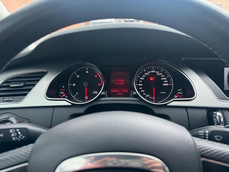 Gebraucht Audi A5 Sportback 190 PS (139 kW) 2011 Weiß Kleinwagen