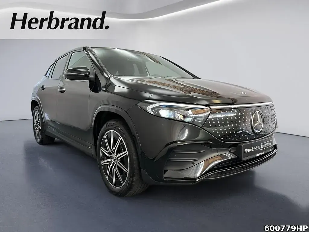 Używany Mercedes EQA300 AMG 167 kW (228 KM) 2025 Czarny SUV