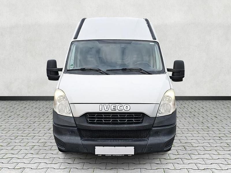 Gebraucht Iveco Daily 106 PS (77 kW) 2013 Weiß Limousine