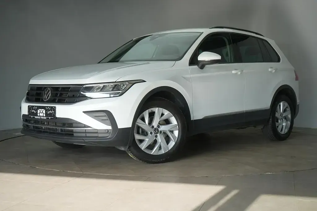 Używany VW Tiguan 150 KM (110 kW) 2022 Biały SUV
