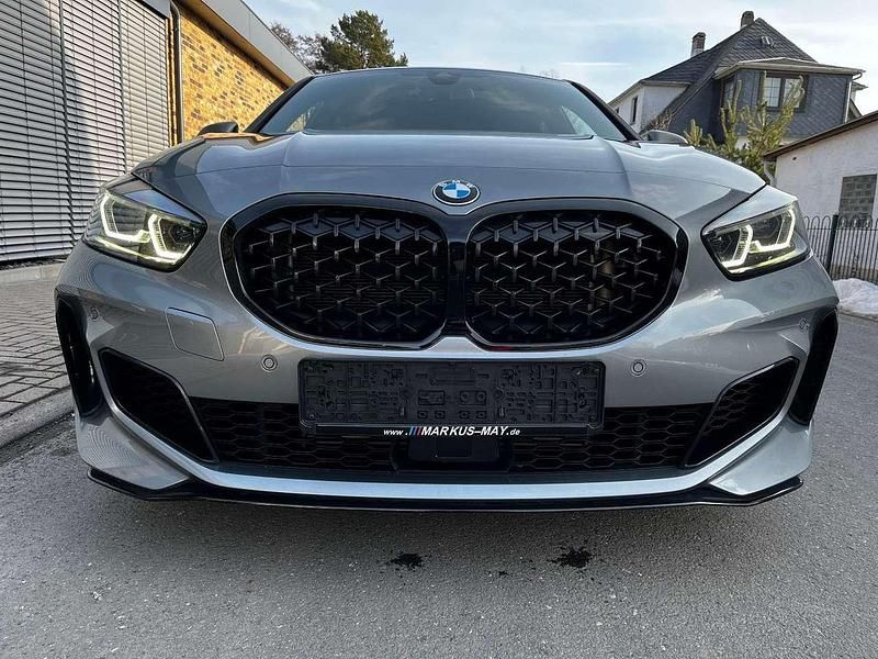 Gebraucht BMW 135 306 PS (225 kW) 2022 Skyscraper grau Kleinwagen