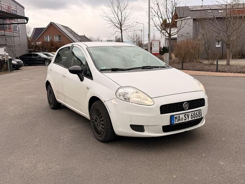 Gebraucht Fiat Punto 77 PS (56 kW) 2008 Weiß Kleinwagen