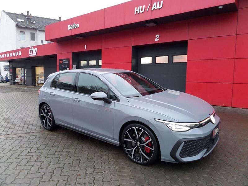 Grau Gebraucht 2024 VW Golf GTI Limousine | 31.500 € (Superpreis) - Bild 1/4