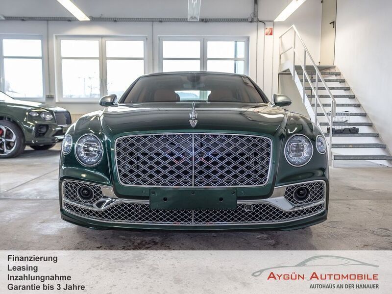 Gebraucht Bentley Flying Spur Mulliner 549 PS (403 kW) 2024 Grün Limousine