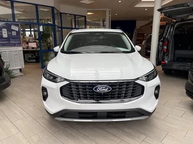 Gebraucht Ford Kuga Titanium 179 PS (131 kW) 2024 Frostweiß SUV