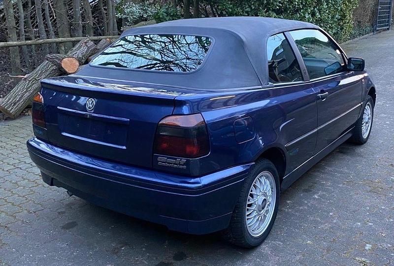 Gebraucht VW Golf Cabriolet 90 PS (66 kW) 1994 Blau Cabrio