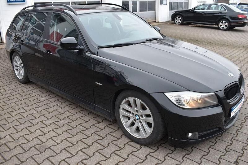 Gebraucht BMW 318 Performance 143 PS (105 kW) 2009 Schwarz Kombi