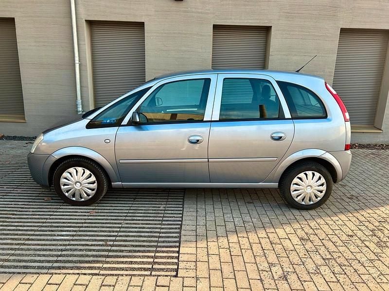 Gebraucht Opel Meriva 100 PS (73 kW) 2005 Silber Van / Kleinbus