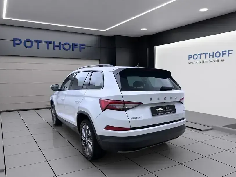 Gebraucht Skoda Kodiaq Tour 200 PS (147 kW) 2022 Moonweiß perleffekt SUV
