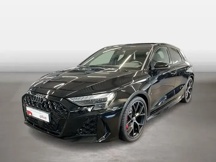 Gebraucht Audi RS3 Ambiente 400 PS (294 kW) 2025 Limousine
