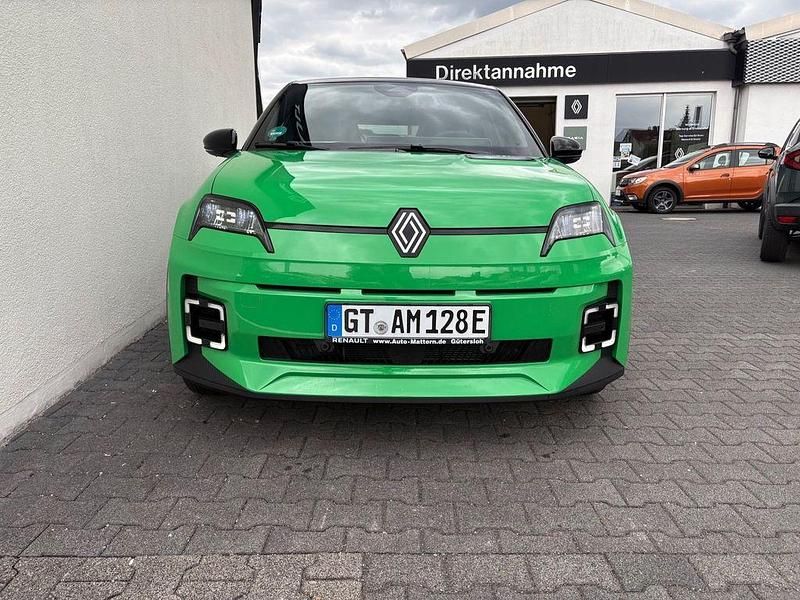 Gebraucht Renault R5 Komfort 110 kW (150 PS) 2024 Pop green dach schwarz Kleinwagen