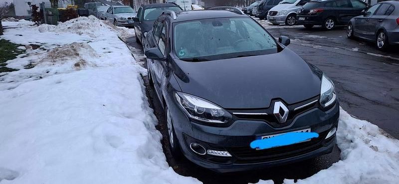 Gebraucht Renault Mégane III Dynamique 110 PS (80 kW) 2014 Grau Limousine