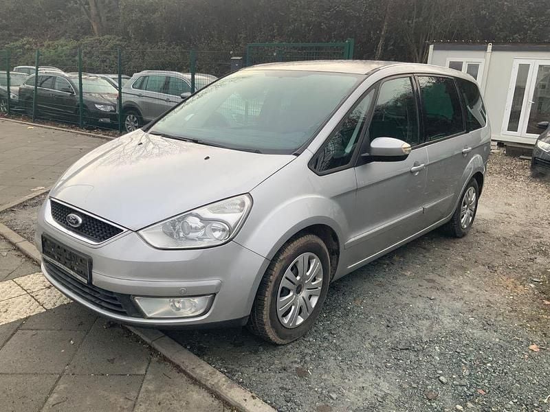 Gebraucht Ford Galaxy 131 PS (96 kW) 2006 Silber Van / Kleinbus