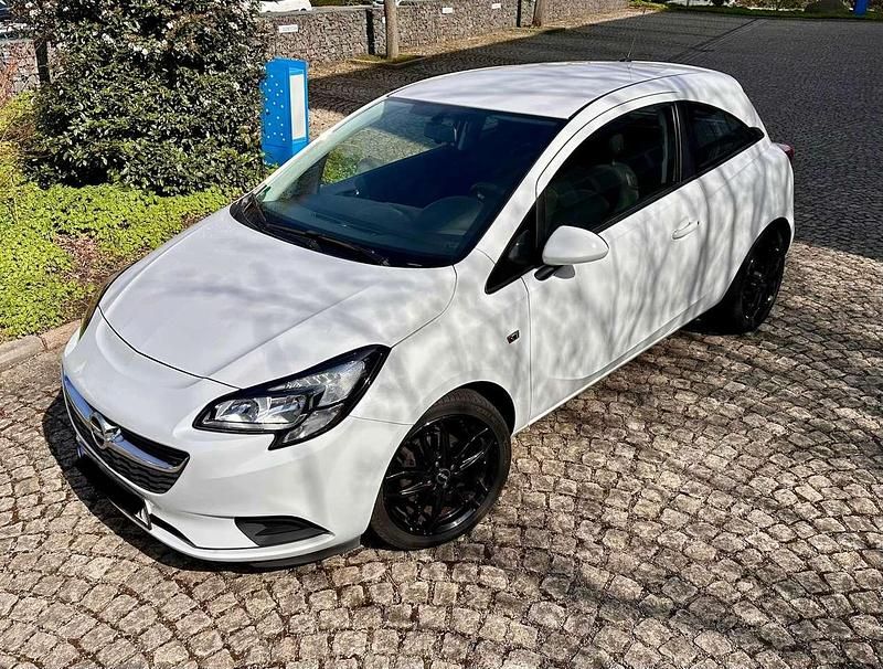 Gebraucht Opel Corsa Edition 90 PS (66 kW) 2017 Weiß Kleinwagen