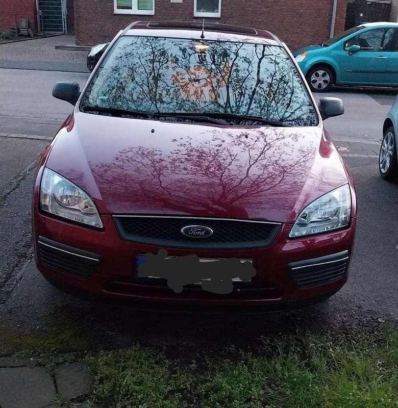 Gebraucht Ford Focus Trend 116 PS (85 kW) 2005 Kombi