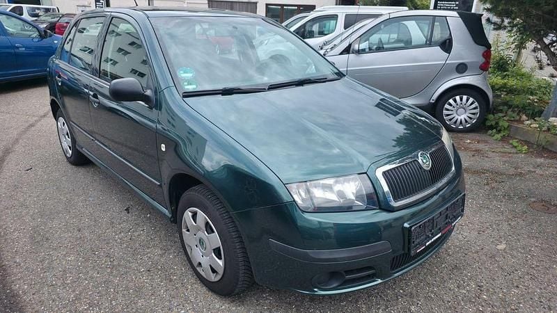Grün Gebraucht 2007 Skoda Fabia Classic Limousine | 1.490 € (Guter Preis) - Bild 1/4