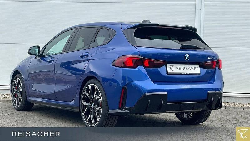 Uusi BMW 123 Performance 218 HP (160 kW) 2026 Sininen Viistoperä