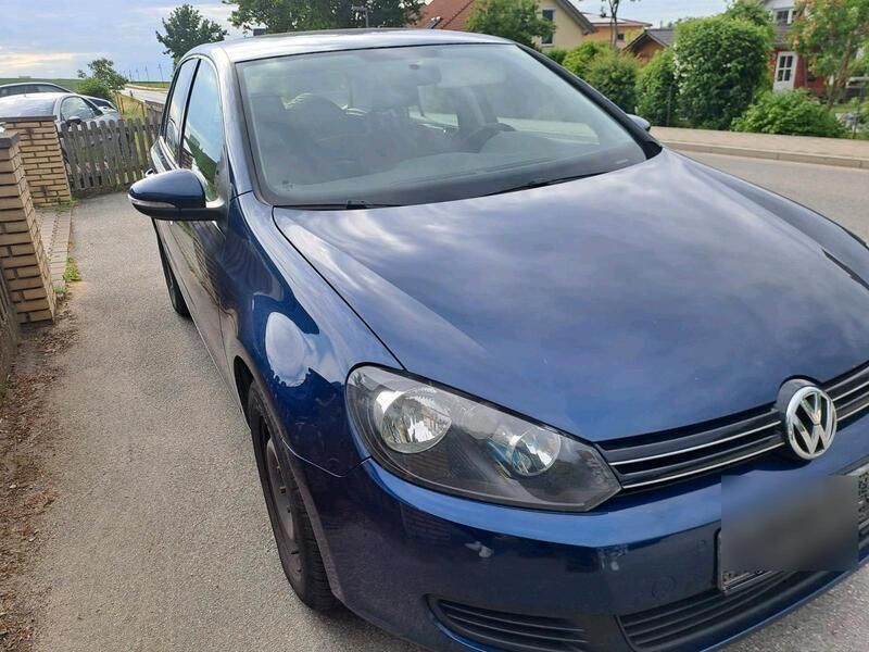 Blau Gebraucht 2010 VW Golf VI Limousine | 3.400 € (Guter Preis) - Bild 1/4