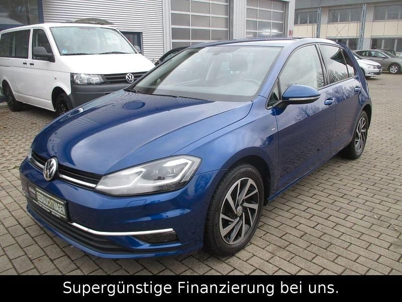 Blau Gebraucht 2018 VW Golf VII Join Limousine | 16.490 € (Fairer Preis) - Bild 1/4
