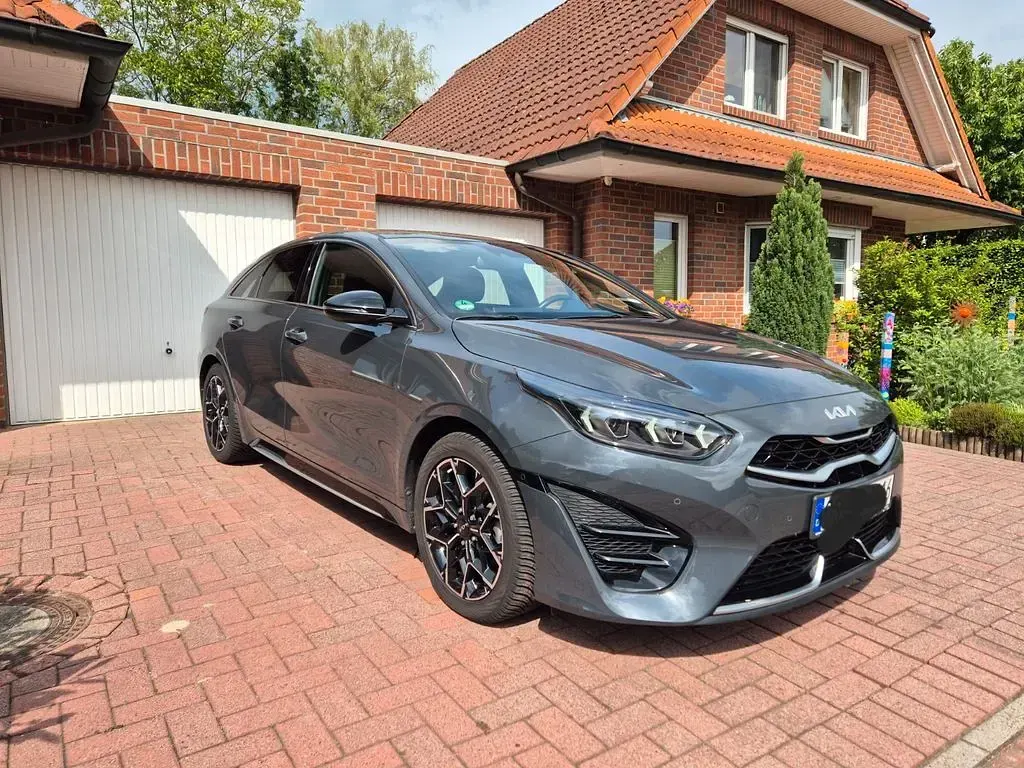 Gebraucht Kia ProCeed GT-Line 160 PS (117 kW) 2022 Grau Kombi