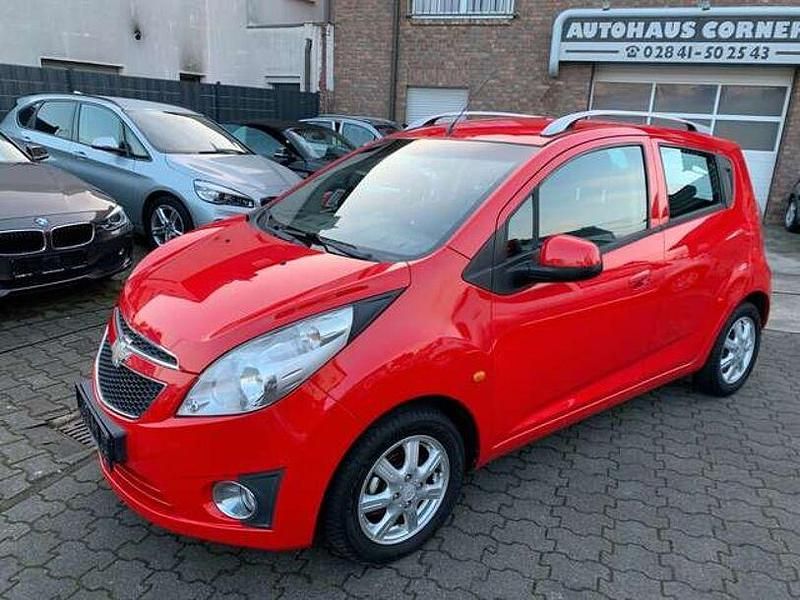 Gebraucht Chevrolet Spark LS 82 PS (60 kW) 2011 Rot Kleinwagen