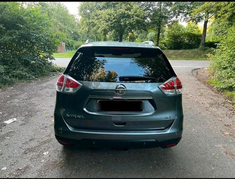 Gebraucht Nissan X-Trail 131 PS (96 kW) 2016 Silber SUV