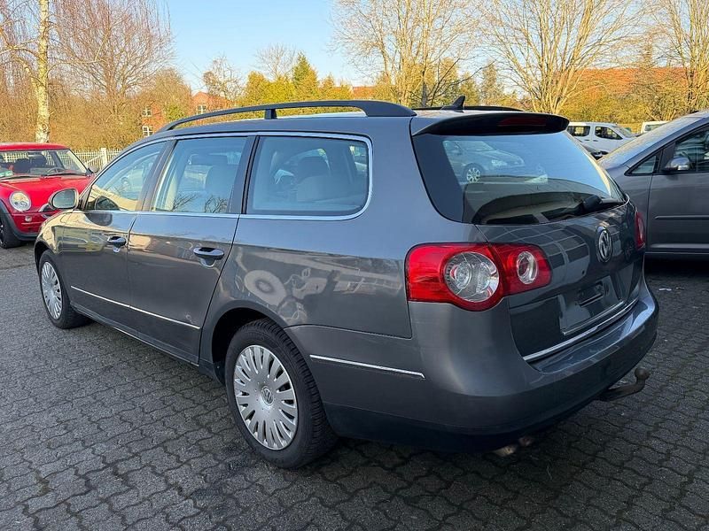 Gebraucht VW Passat Trendline 140 PS (102 kW) 2007 Grau Kombi