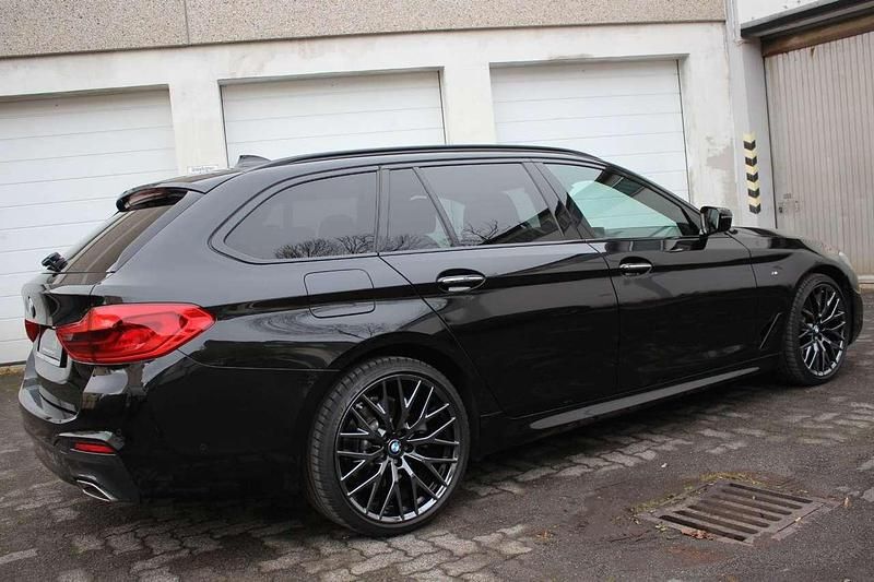 Gebraucht BMW 520 M Sport 190 PS (139 kW) 2017 Schwarz Kombi