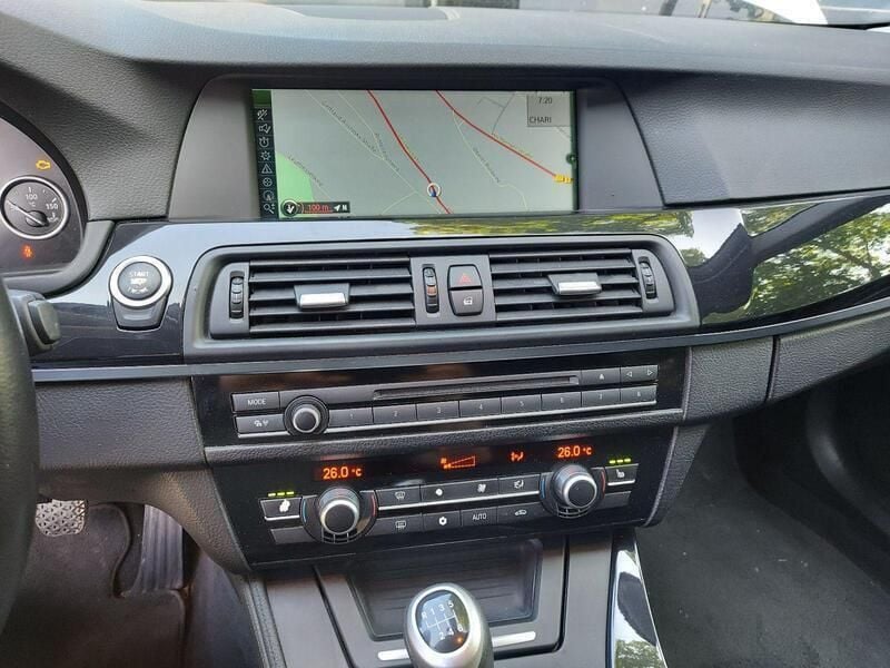 Weiß Gebraucht 2011 BMW 525 Kombi | 6.900 € (Fairer Preis) - Bild 1/4