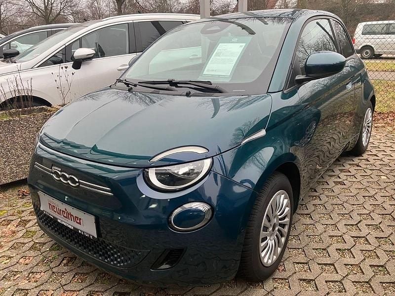Gebraucht Fiat 500e 86 kW (118 PS) 2023 Grün